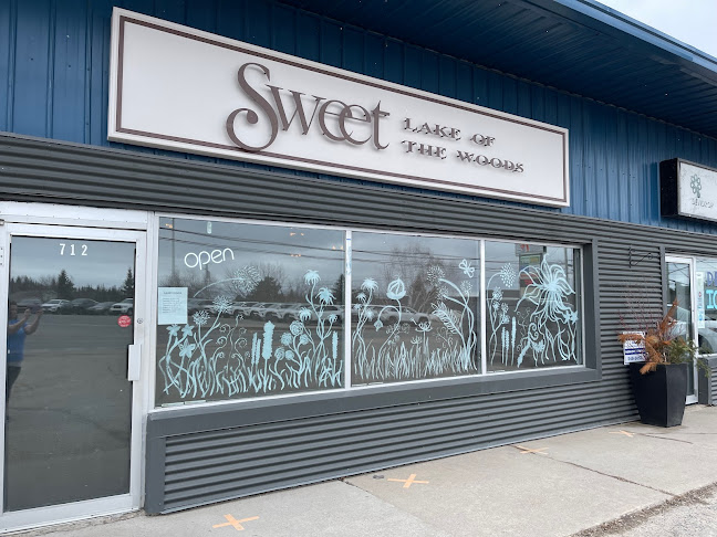 Sweet, Lake of the Woods