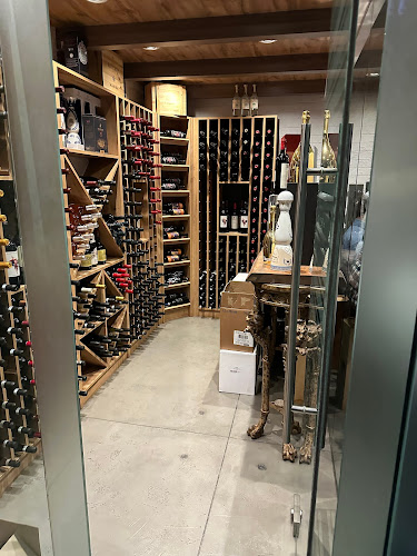 Perla Oyster Bar & Grill - Woodbridge