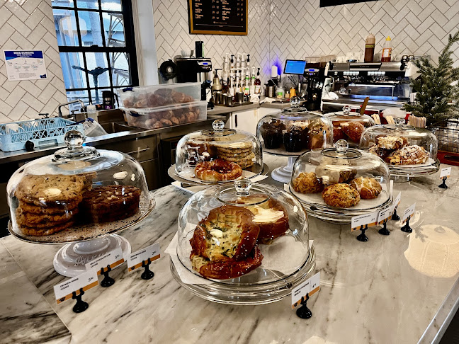 Balzac's Coffee Roasters - Hospitality and gastronomy