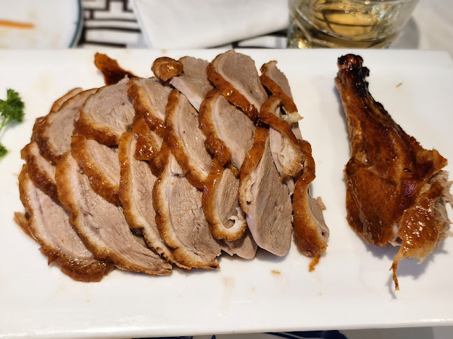 小蓝鲸Blue Whale House Restaurant - Hospitality and gastronomy