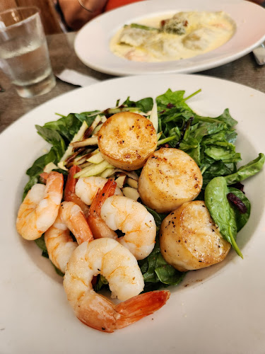 15782 Marine Dr #5, White Rock, BC V4B 1E6