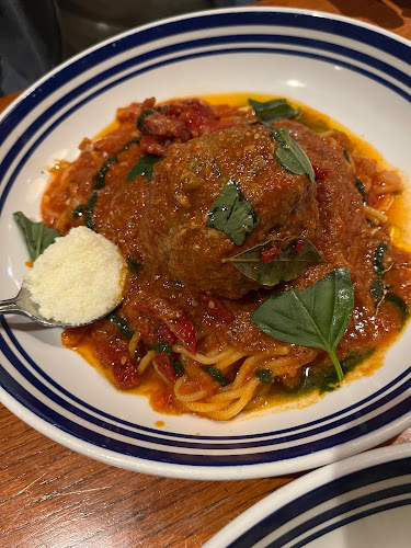 Scaddabush Italian Kitchen & Bar - Hospitality and gastronomy