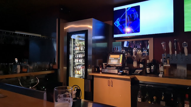 Buffalo Wild Wings - Maple