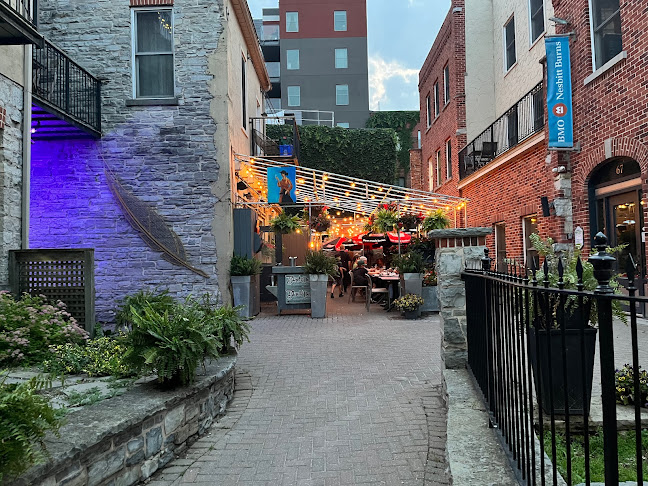 69 Brock St, Kingston, ON K7L 1R8