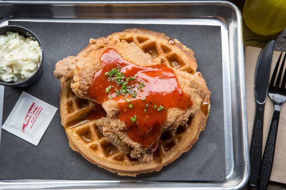 79 Kensington Ave, Toronto, ON M5T 2K2