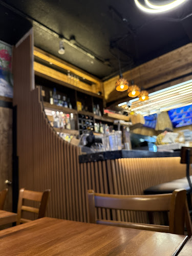 1152 Denman St, Vancouver, BC V6G 2M9