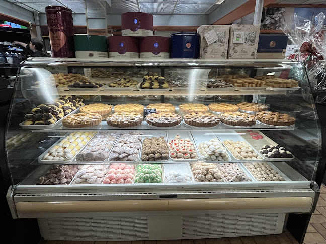 Comentarii opinii despre Messina Bakery