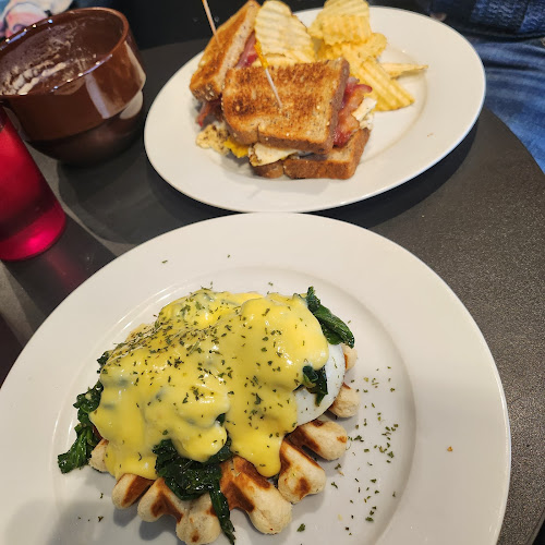 Opinii despre Munchies Coffee House & Barkery în Hamilton - Hospitality and gastronomy