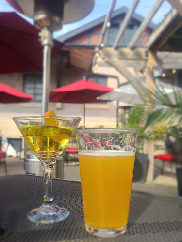 Resto Gare And Train Bar Bistro