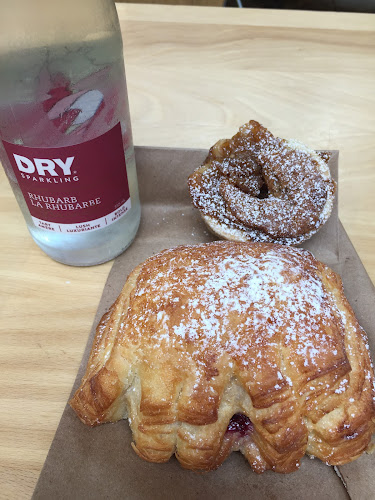 Opinii despre Tall Grass Prairie Bread Company în Winnipeg - Hospitality and gastronomy