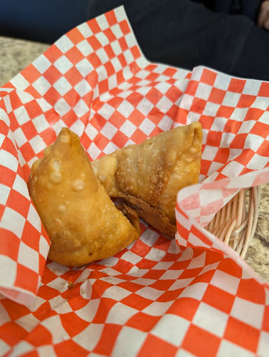 160 Centennial Pkwy N, Hamilton, ON L8E 1H9