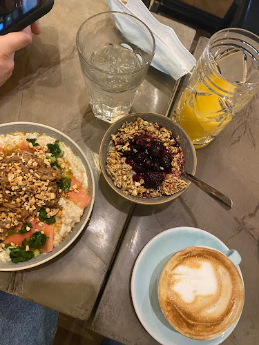 Comentarii opinii despre Oat Couture Oatmeal Cafe (Bank)