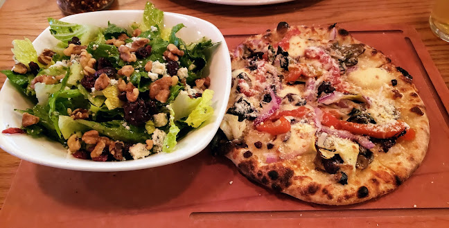 Comentarii opinii despre Famoso Italian Pizzeria - Eastgate