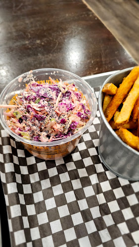 Comentarii opinii despre Home Time Bar-B-Que and Bakery