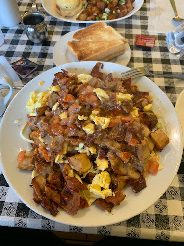 Terry's Comfort Food With Attitude - Pita Nutso fine dining - Penticton