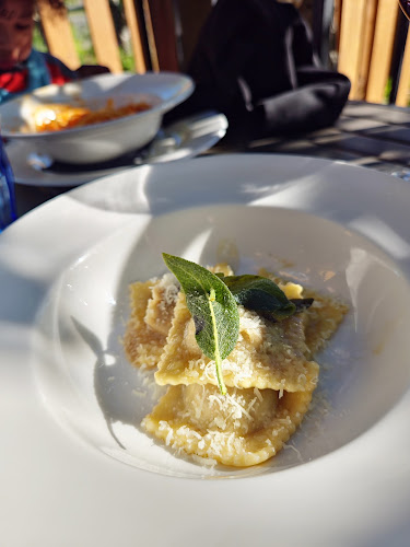 536 6th St, Courtenay, BC V9N 1M6