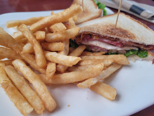 Fargos Restaurant and Lounge - Hospitality and gastronomy