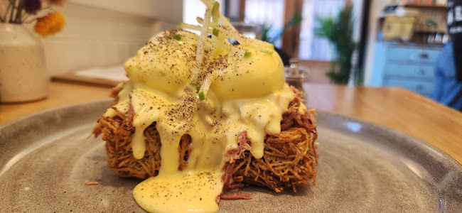 281 Princess St, Kingston, ON K7L 1B5