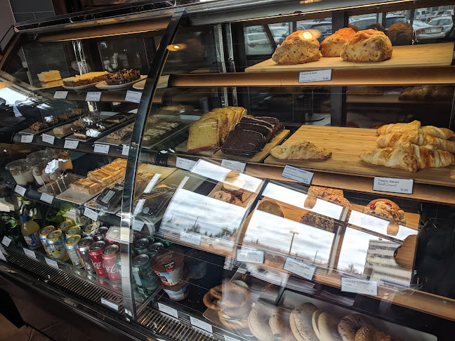 Comentarii opinii despre Waves Coffee House - Sunridge