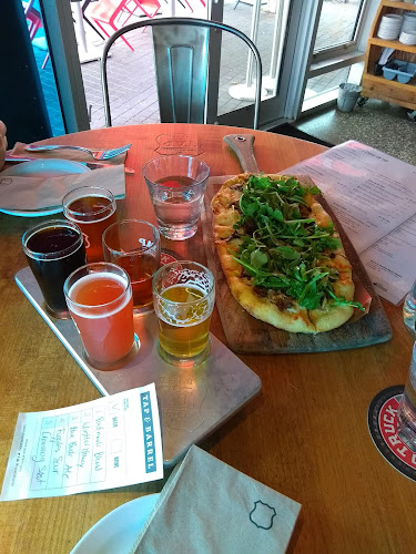 Comentarii opinii despre Tap & Barrel • Olympic Village