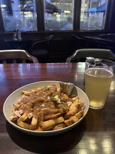 888 W Cordova St, Vancouver, BC V6C 0A7