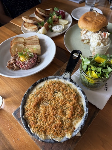 Tide and Vine Oyster House