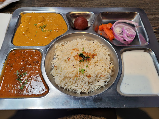 Desi Bites Restaurants Dine In & Takeout Juice Bar - Hospitality and gastronomy