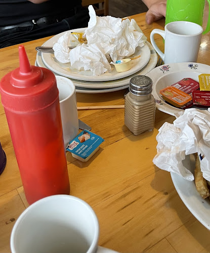 996 Confederation St, Sarnia, ON N7S 1G9