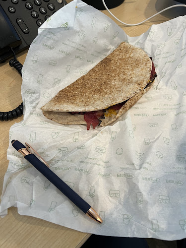 Opinii despre Pita Pit în Calgary - Hospitality and gastronomy