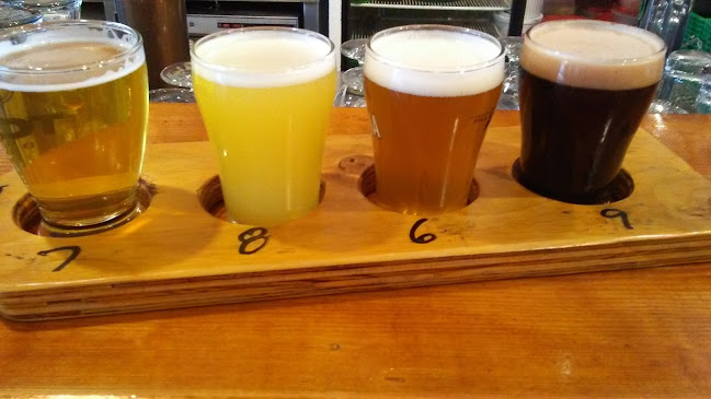 Opinii despre Brew Wizards Board Game Café în Oshawa - Hospitality and gastronomy