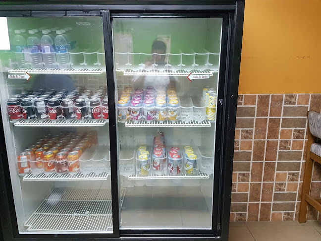 Opinii despre Vegan Pizza House (Surrey) în Surrey - Hospitality and gastronomy