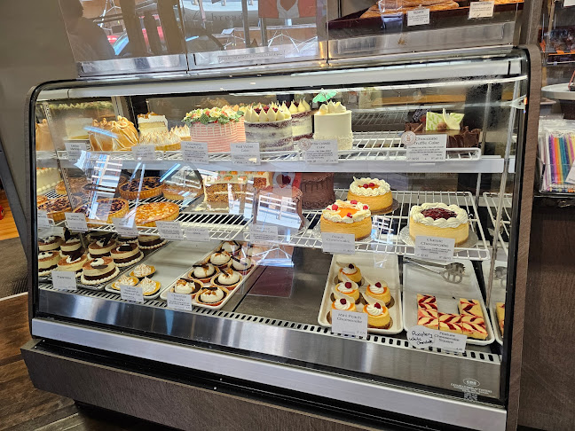 Cakebread Artisan Bakery & Hot Chocolates - Courtenay