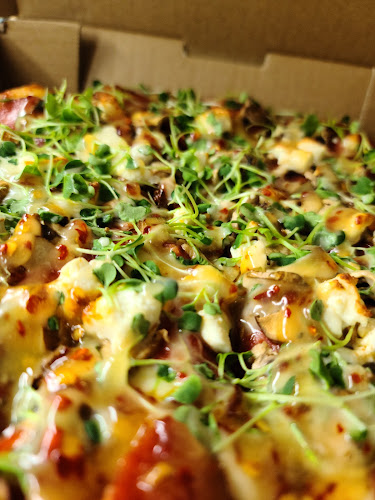 17 Fairway Dr NW, Edmonton, AB T6J 2S6