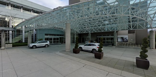 H2 Kitchen + Bar - Vancouver