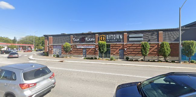 Red Swan Pizza - Ottawa Gloucester