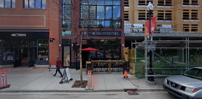 V Burger - 17 Ave - Ice Cream and Burger