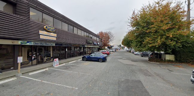 Illuminaté Restorante - Steakhouse, Seafood, Italian