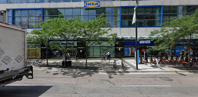 386 Yonge St, Toronto, ON M4Y 1X9