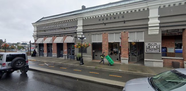 L'Authentique Poutine and Burgers - Victoria