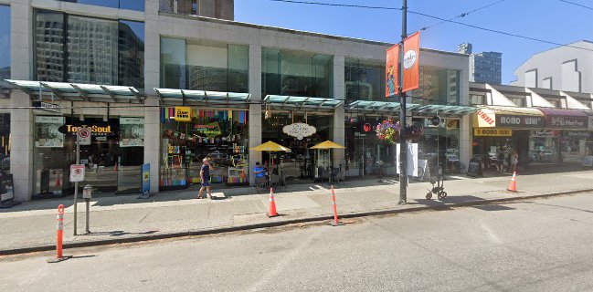 1222 Robson St, Vancouver, BC V6E 1C1