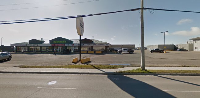 Safeway Liquor Mackenzie Mall