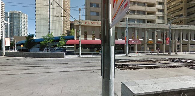 Opinii despre The Apron Korean Kitchen în Calgary - Hospitality and gastronomy