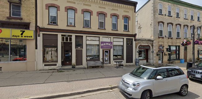 102 Peel St, New Hamburg, ON N3A 1E7