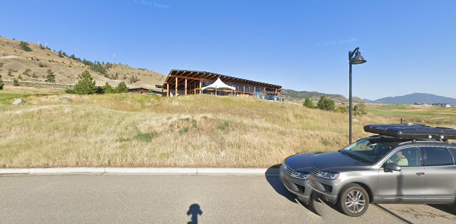 The Black Iron Club & Grill at Tobiano