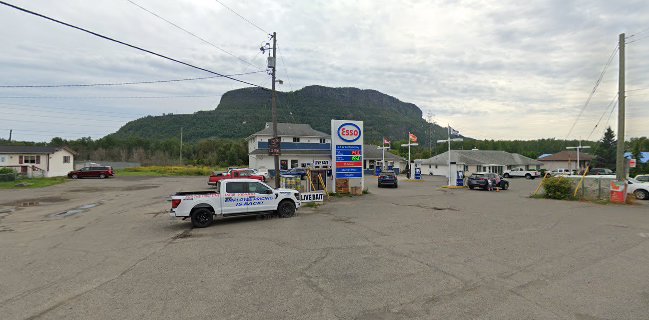 Charlie's Grill & Pizza