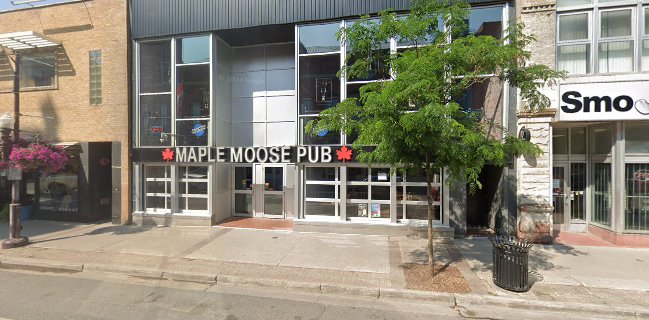 MAPLE MOOSE PUB