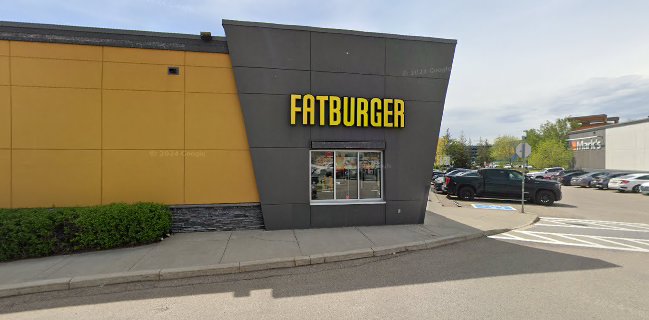 Opinii despre Fatburger Deerfoot în Calgary - Hospitality and gastronomy