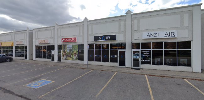 Noir Cafe and Lounge