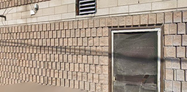 Plaza Pizza & Wings - Hospitality and gastronomy