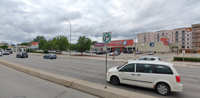 Opinii despre Portage & Burnell Liquor Mart în Winnipeg - Hospitality and gastronomy